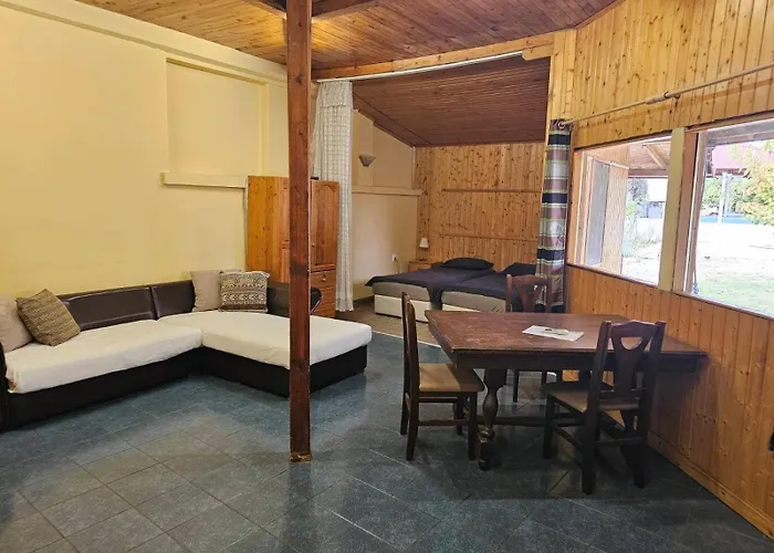 Galeria In The Garden 4*