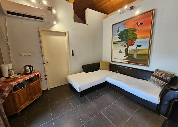 Galeria In The Garden 4*