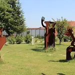 게스트하우스 Galeria In The Garden