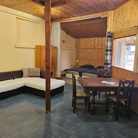 Galeria In The Garden 4*