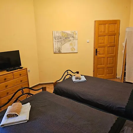 Galeria In The Garden