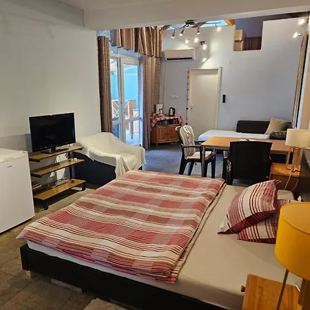 Gasthuis Galeria In The Garden Plovdiv