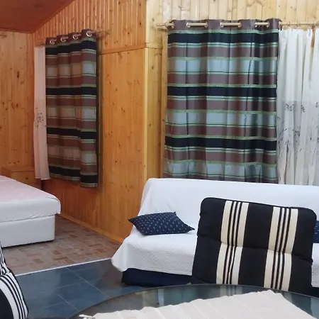 Galeria In The Garden Гостевой дом Пловдив