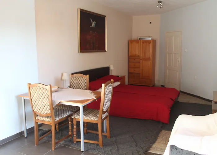 Galeria In The Garden