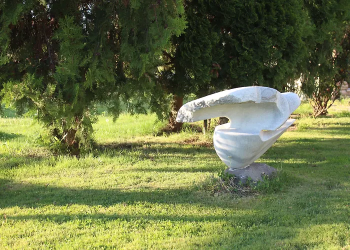 Galeria In The Garden Konukevi 4*