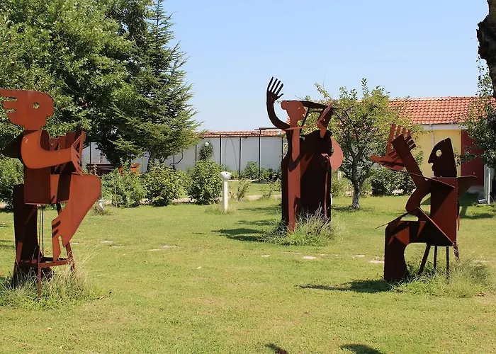 Konukevi Galeria In The Garden